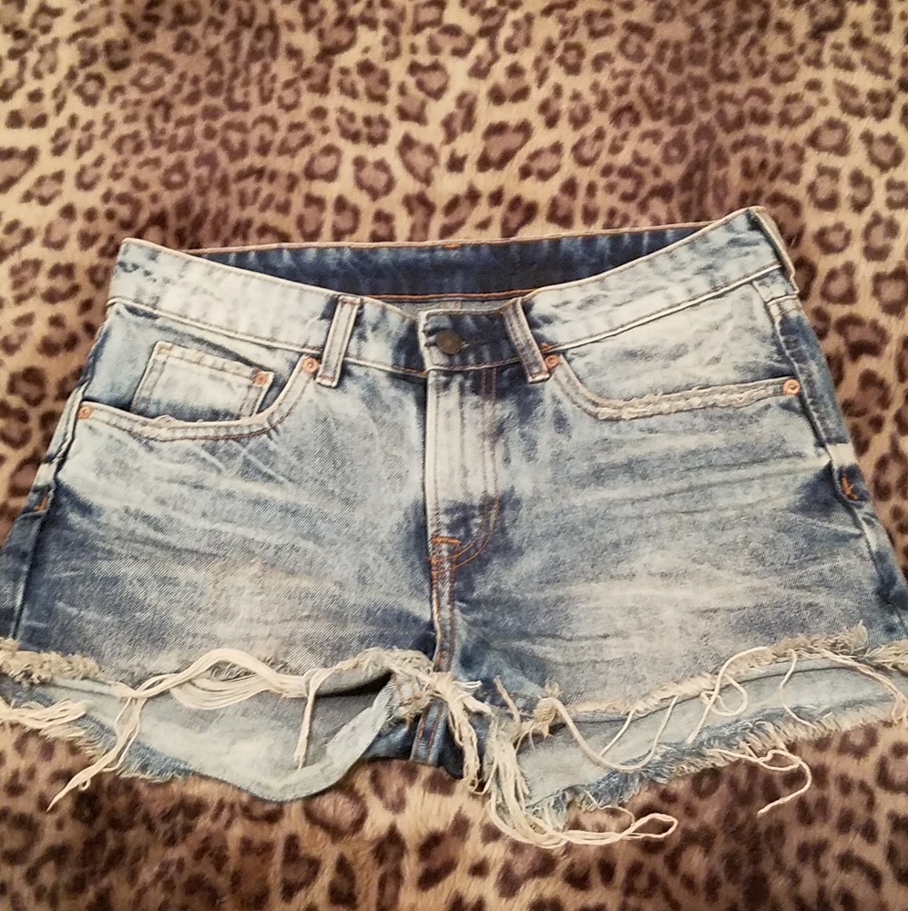 H&M  mid to high waisted shorts.